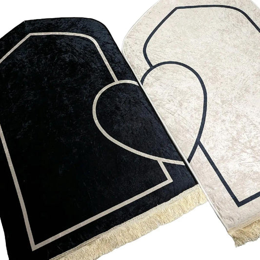 Black and Cream Heart Couple Prayer Mats